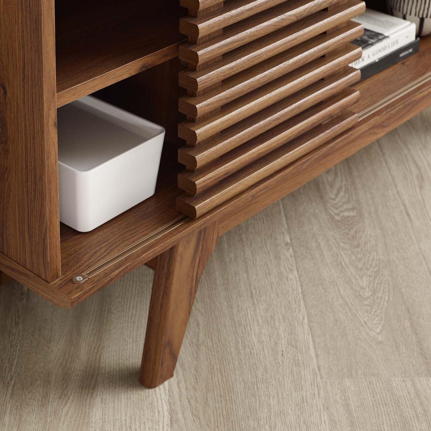 Render Mid-Century Modern Low Profile Corner Media TV Stand in Wal, 15 x 46 x 23